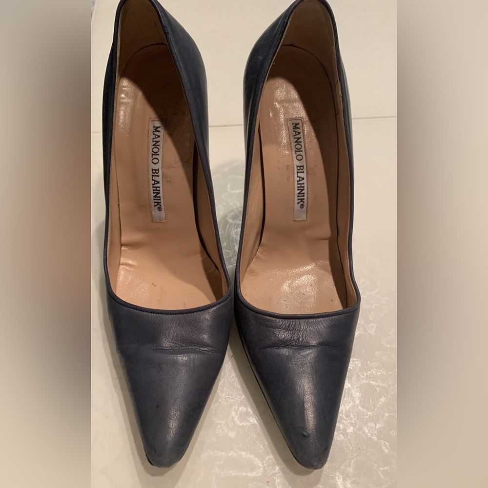 Authentic Blue Manolo heels. Size 35